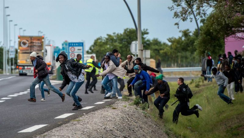Szakértő: a magyarok többsége aggódik a migráció miatt