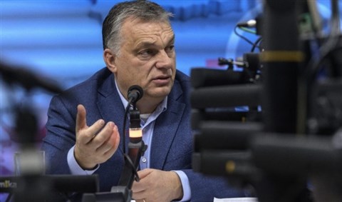 Orbán Viktor arra tett javaslatot, hogy az uniós mentőcsomagot kormányközi együttműködésben fogadják el