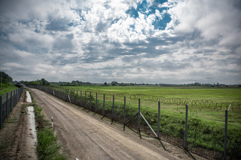 Nem szűnt meg a migrációs nyomás