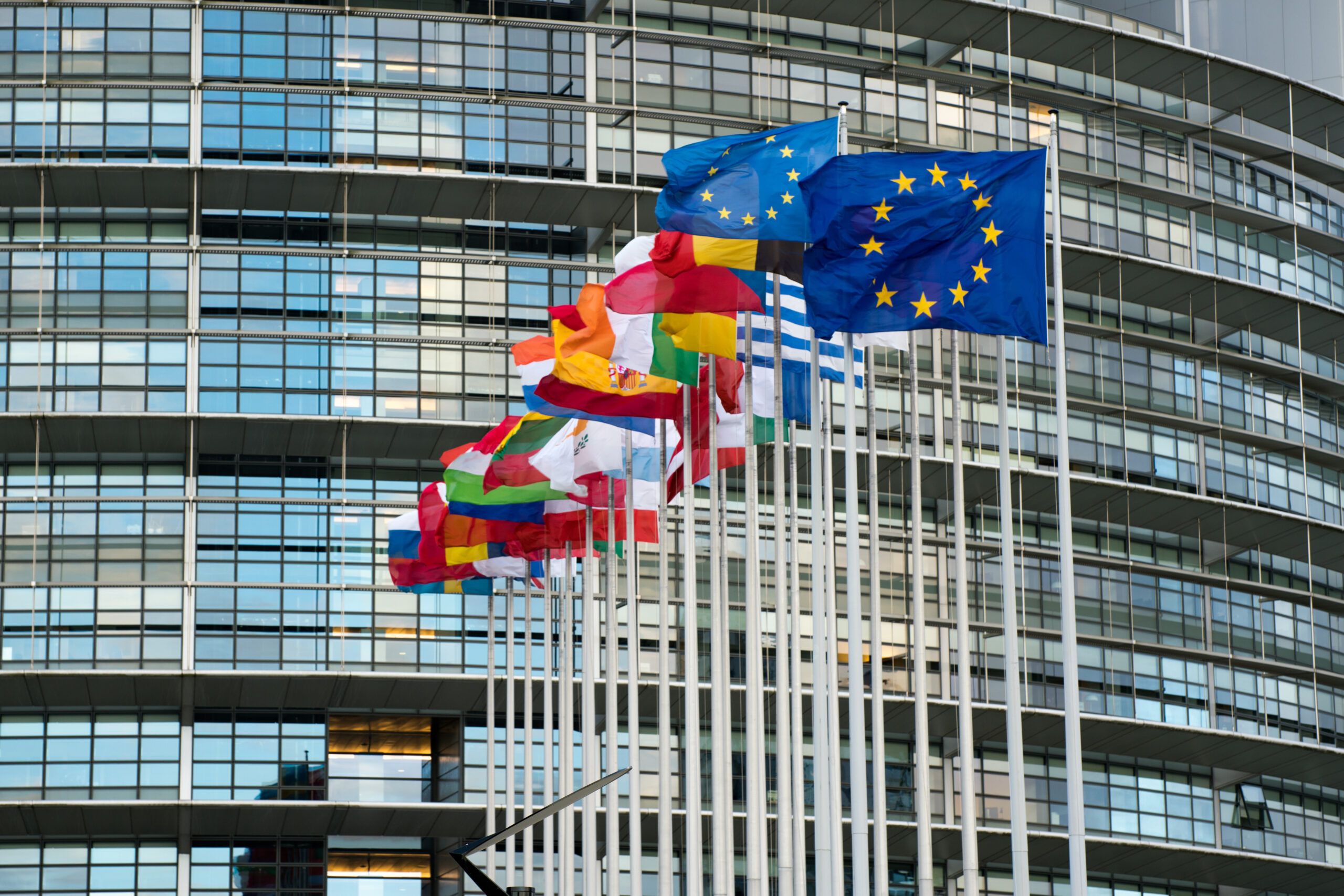 Az Európai Parlament új ciklusában is az EPP-S&D-Renew szövetség a legvalószínűbb