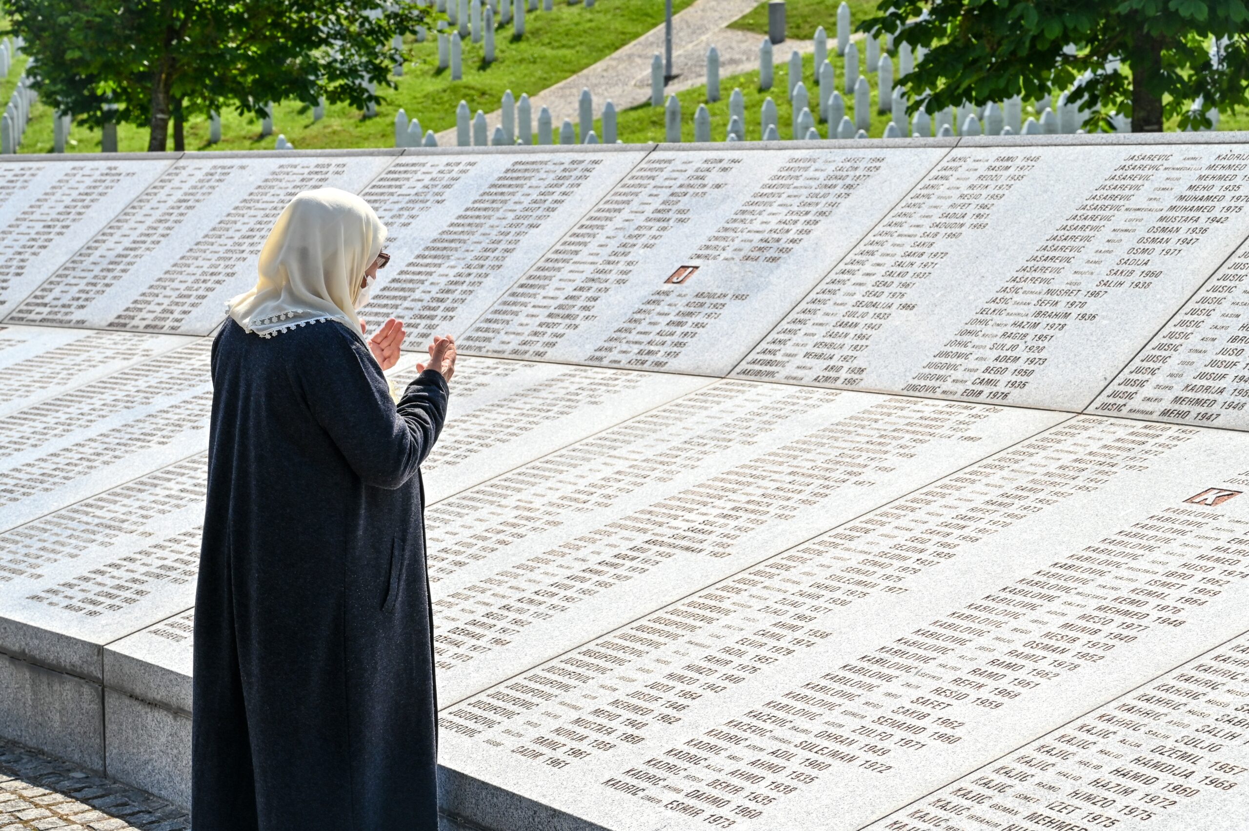 Az ENSZ-ben megszavazták a srebrenicai népirtás emléknapját