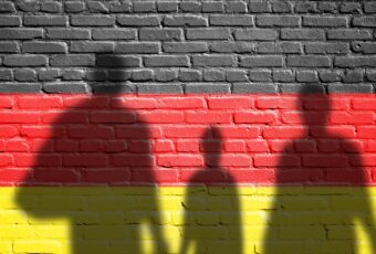 Trükkös módon ruccannak haza Németországból a menedékkérelmet kapott afgánok