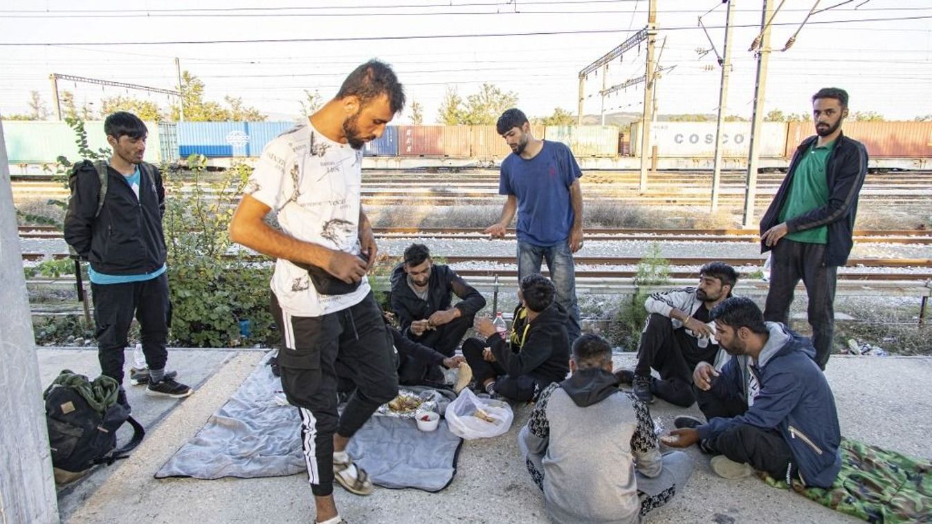 Tönkreteszi Európát az illegális migráció, de Brüsszel még mindig tagadásban él