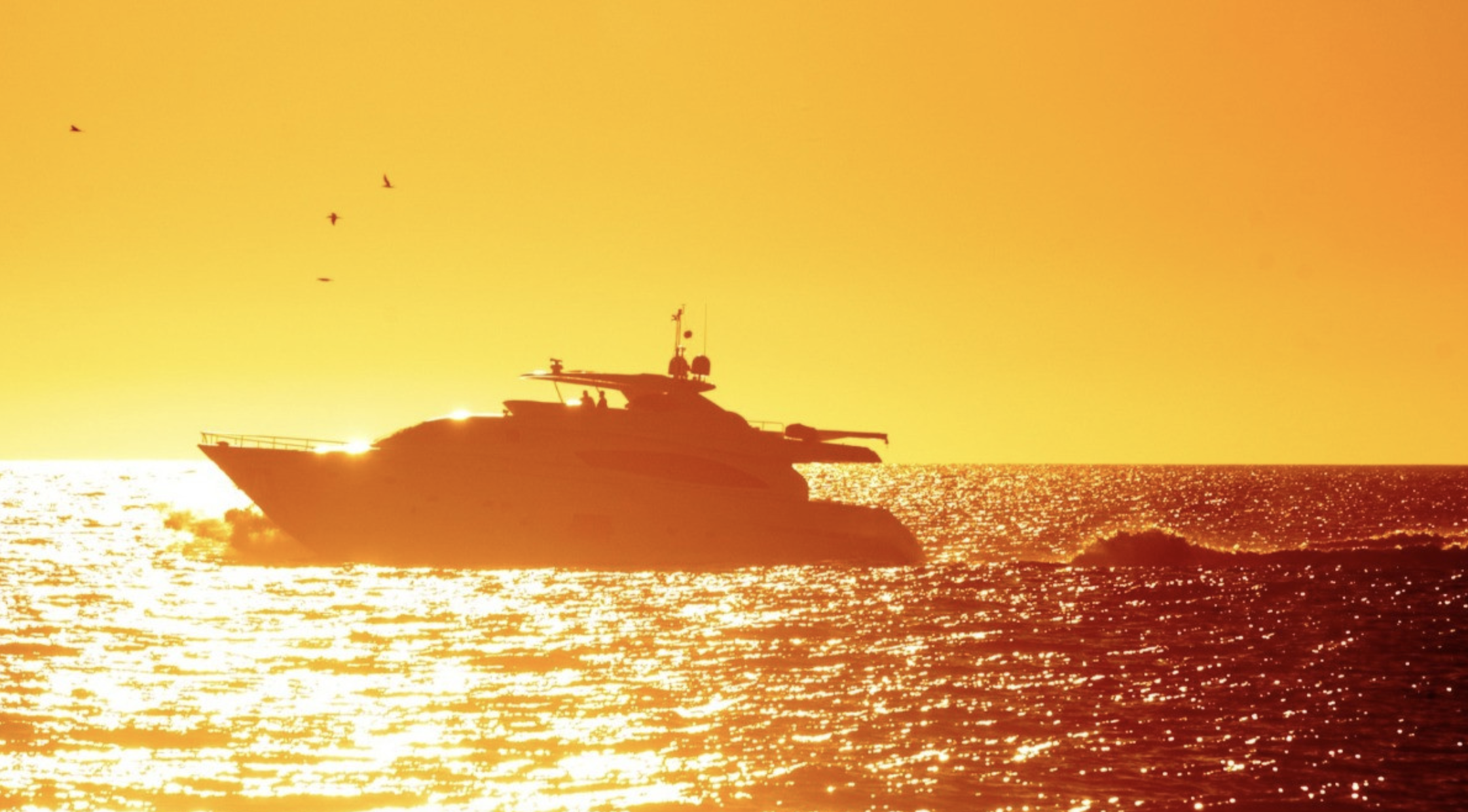 Luxushajókázásnak tűnhet, valójában embercsempészet zajlik